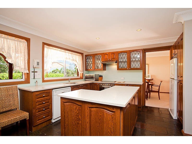 5 Merredin Close, Yarrawarrah NSW 2233