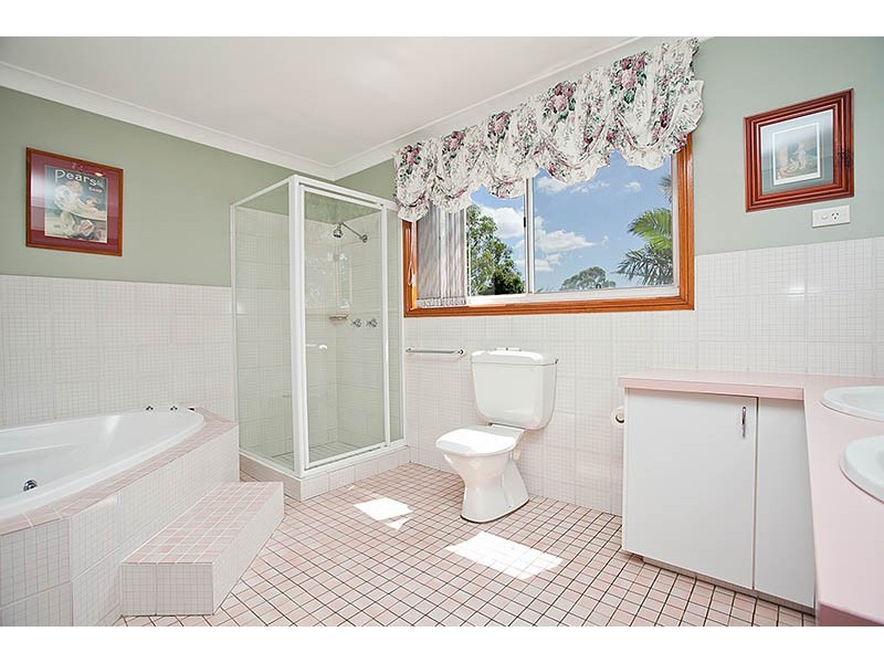 5 Merredin Close, Yarrawarrah NSW 2233