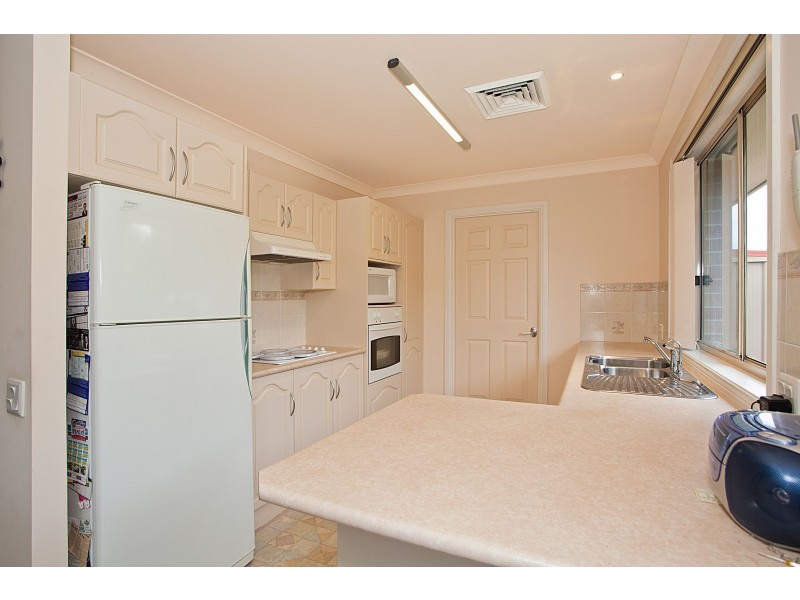 2/42 Sixth Avenue, Loftus NSW 2232