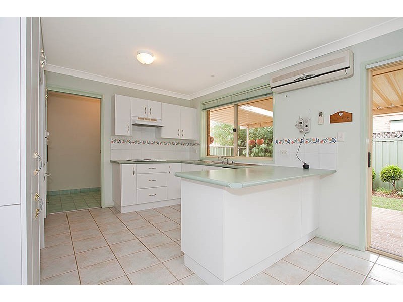 2/74 Banksia Avenue, Engadine NSW 2233