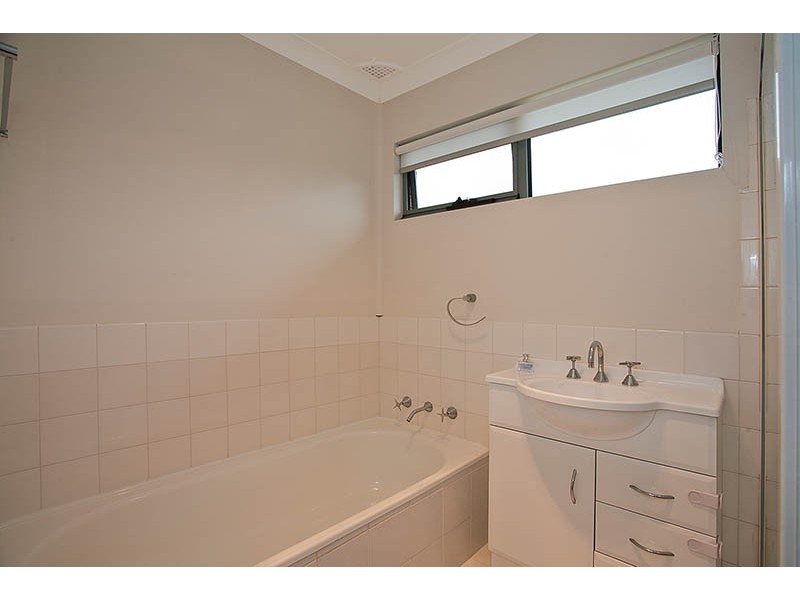 15 Atherton Road, Engadine NSW 2233