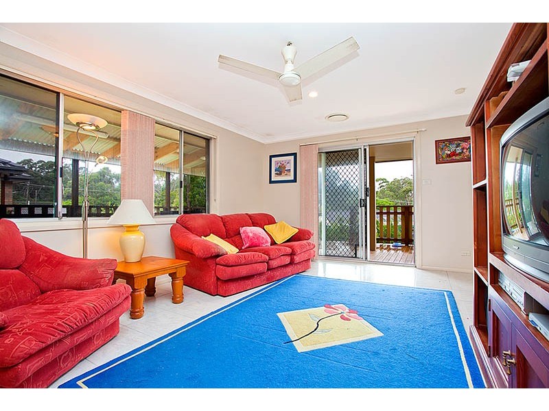 8 Dalley Road, Heathcote NSW 2233