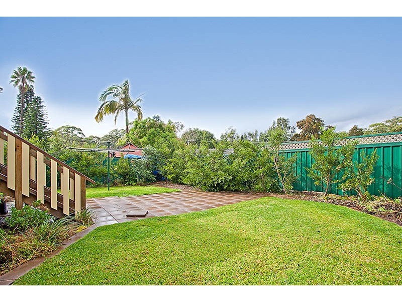 8 Dalley Road, Heathcote NSW 2233