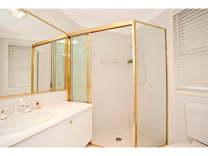 8 Mannikin Drive, Woronora Heights NSW 2233