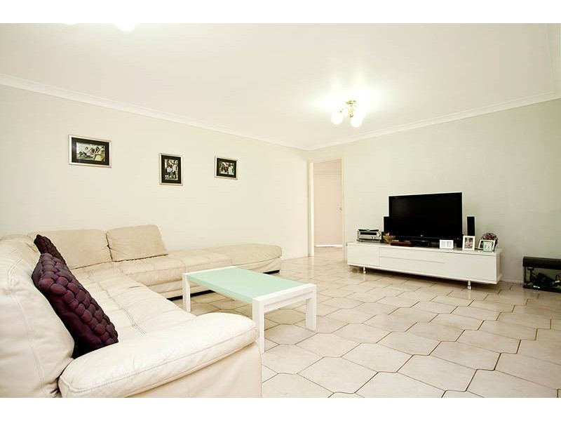 8 Mannikin Drive, Woronora Heights NSW 2233