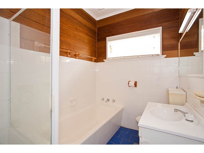 6 Short Street, Heathcote NSW 2233