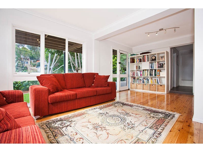 10 Corinth Road, Heathcote NSW 2233