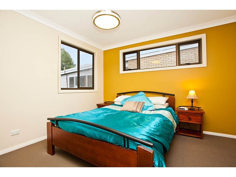 8 Cassandra Crescent, Heathcote NSW 2233