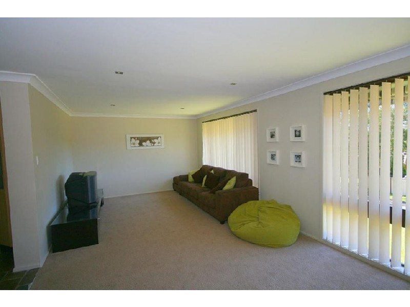 55 Urana Road, Yarrawarrah NSW 2233