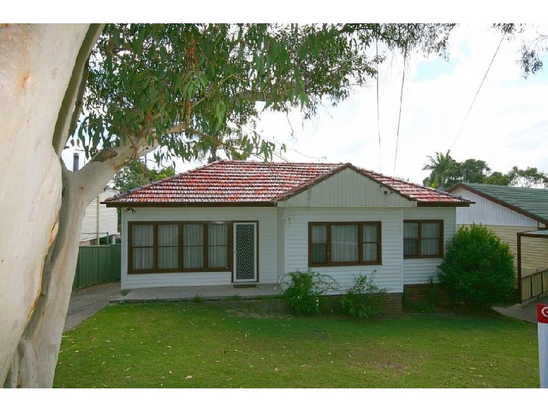 3 Banksia Avenue, Engadine NSW 2233