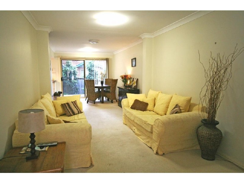 10/10-12 Strickland Street, Heathcote NSW 2233