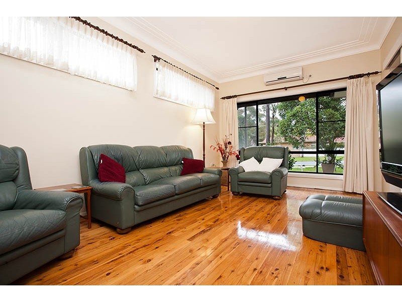 113 Waratah Street, Kirrawee NSW 2232