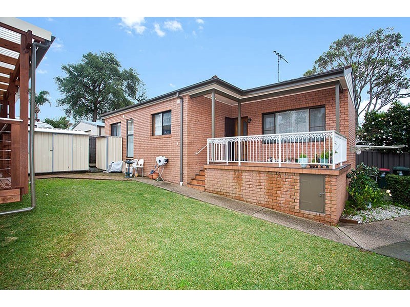 113 Waratah Street, Kirrawee NSW 2232