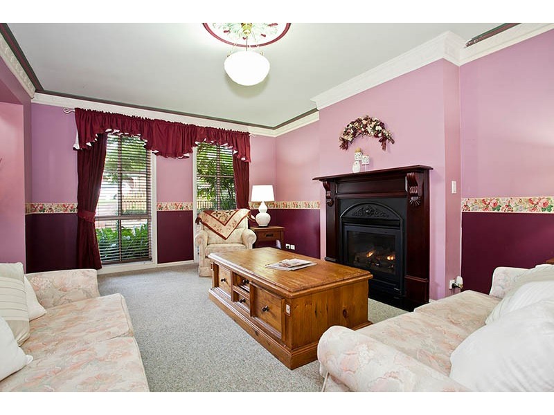 8 Kestrel Place, Woronora Heights NSW 2233