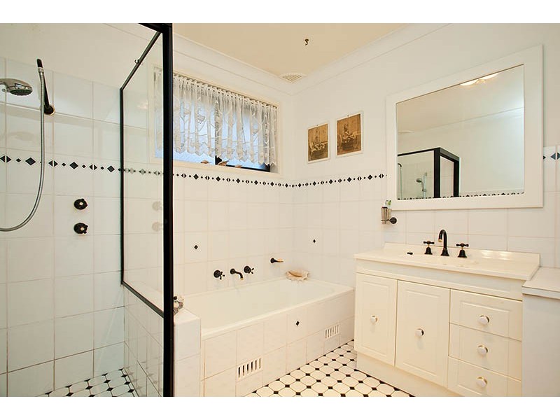 27 Bottle Forest Road, Heathcote NSW 2233