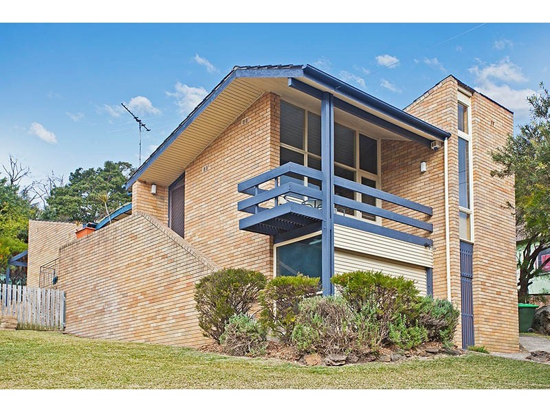 16 Tobruk Avenue, Engadine NSW 2233