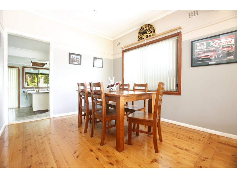 10 Short Street, Heathcote NSW 2233