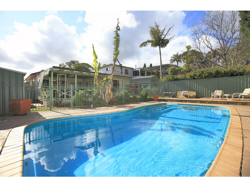 10 Short Street, Heathcote NSW 2233