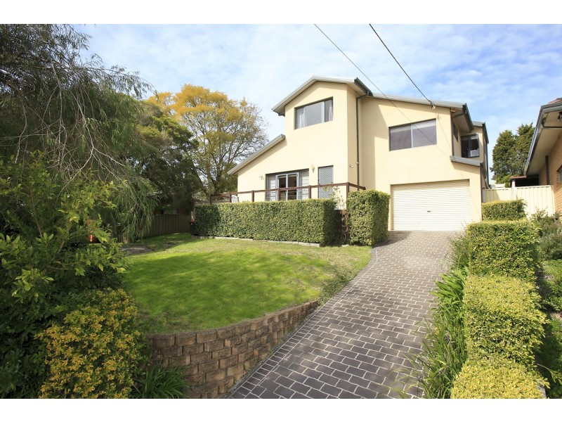 42 Laurina Avenue, Yarrawarrah NSW 2233