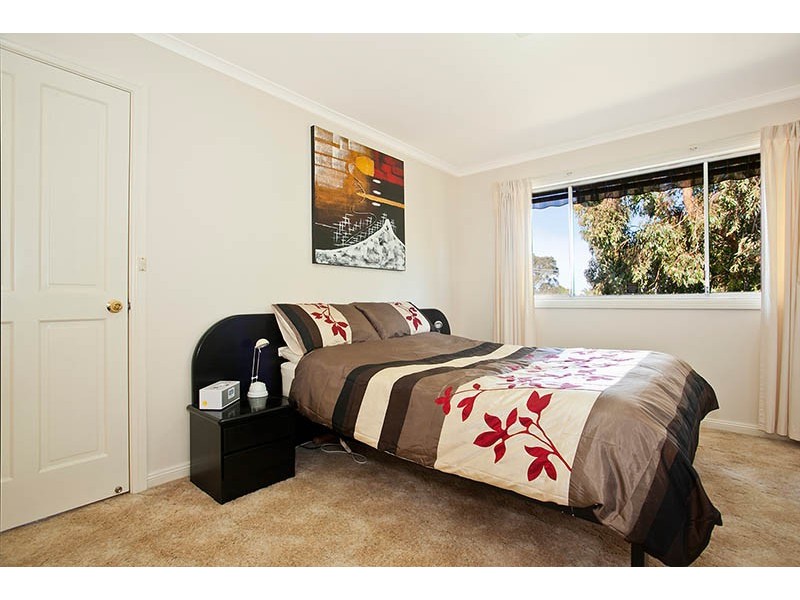 3 Keats Place, Heathcote NSW 2233