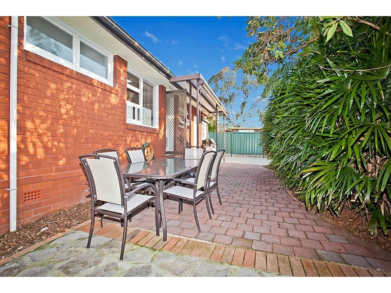 15 Tinakill Avenue, Engadine NSW 2233