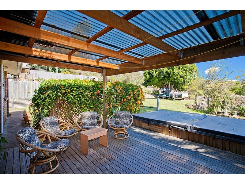 3 Bella Vista Street, Heathcote NSW 2233