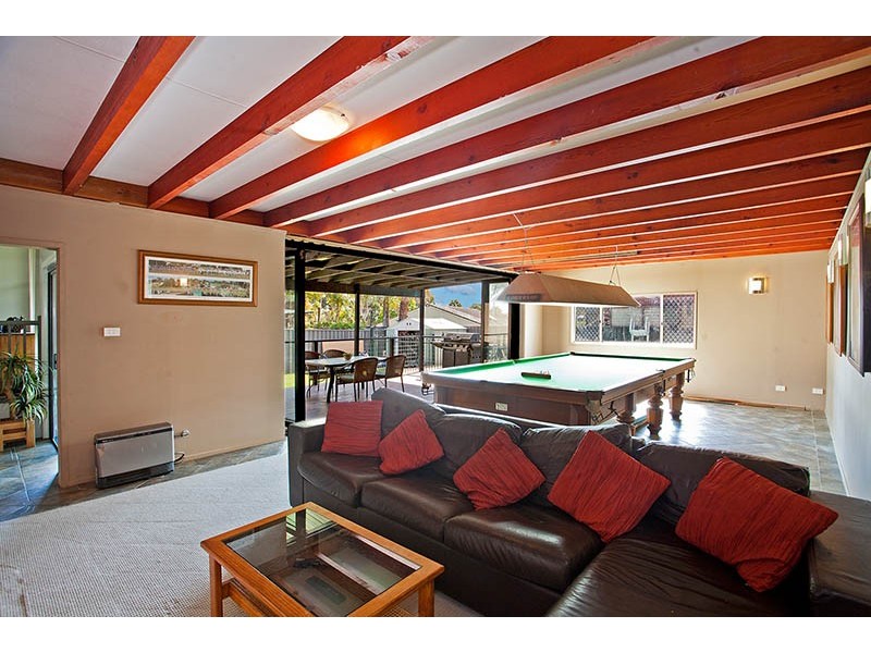 61 Fairview Avenue, Engadine NSW 2233
