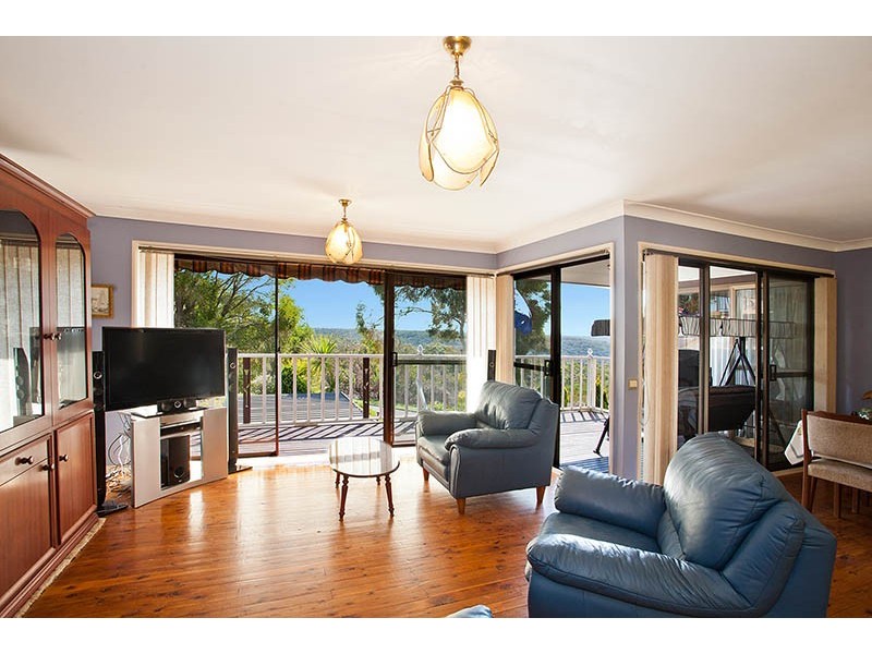 7 Mary Gilmore Place, Heathcote NSW 2233