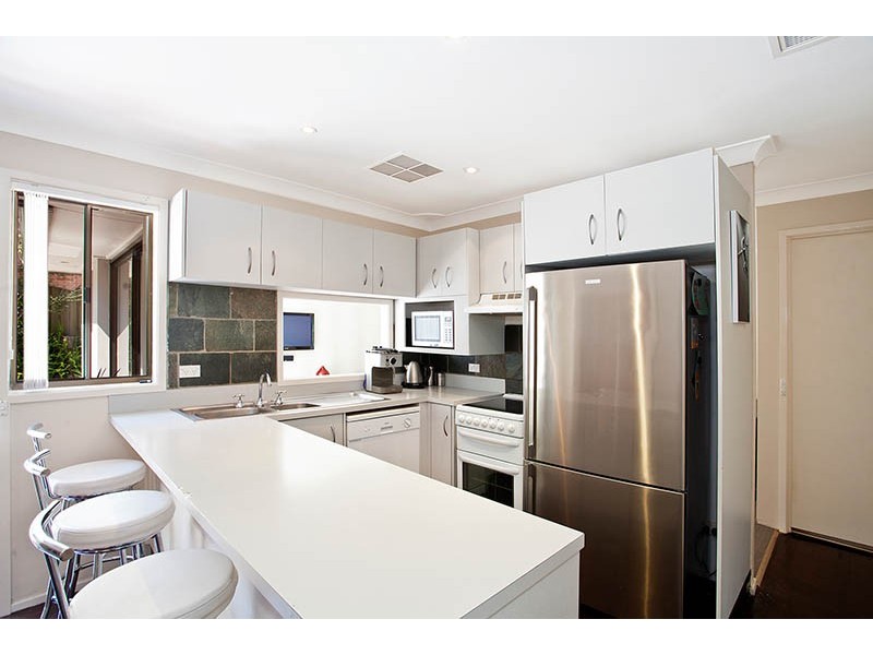 11 Warrangarree Drive, Woronora Heights NSW 2233