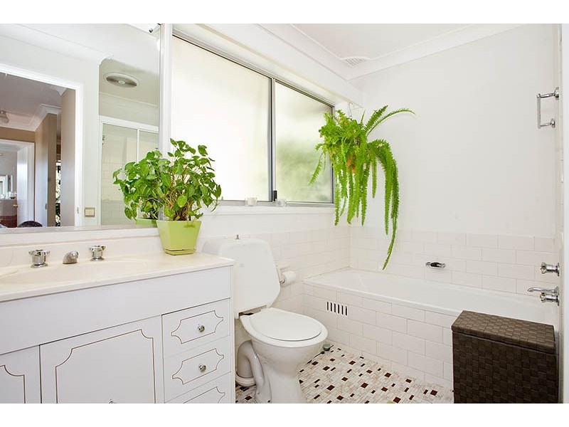 24 Turrella Road, Yarrawarrah NSW 2233