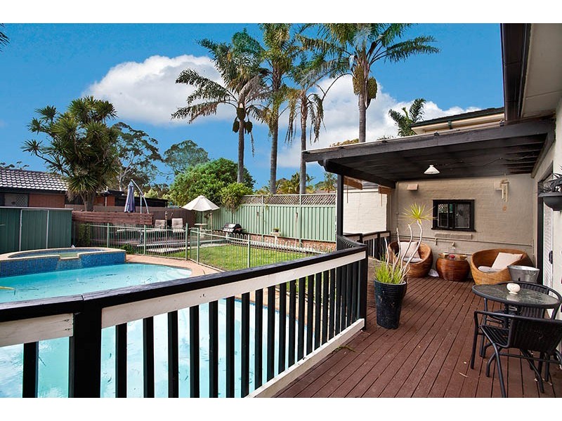 156 Woronora Road, Engadine NSW 2233