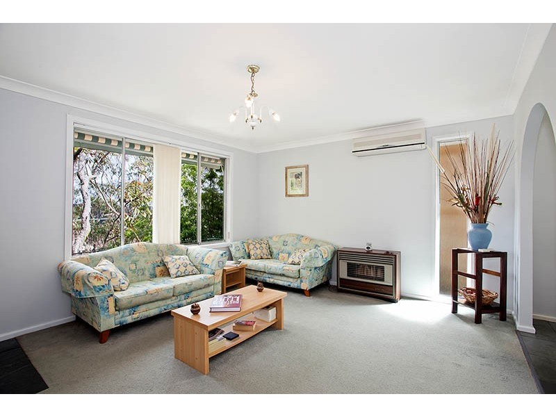 12 Dorset Road, Heathcote NSW 2233