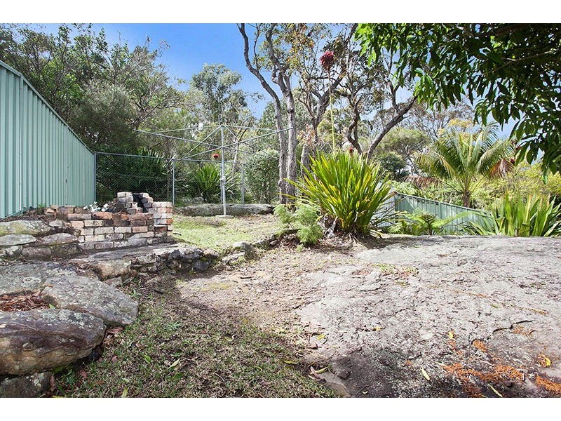 12 Dorset Road, Heathcote NSW 2233