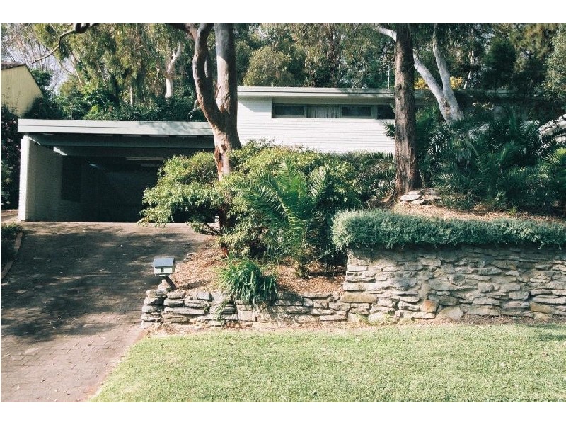 8 Tobruk Avenue, Engadine NSW 2233