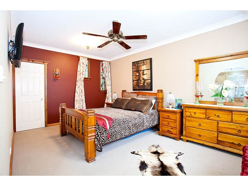 18 Sabugal Road, Engadine NSW 2233