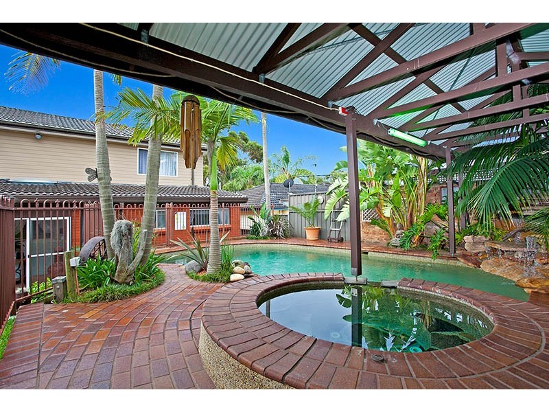 18 Sabugal Road, Engadine NSW 2233