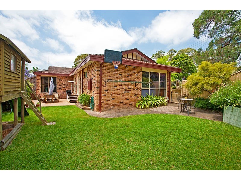 10 Poulter Avenue, Engadine NSW 2233