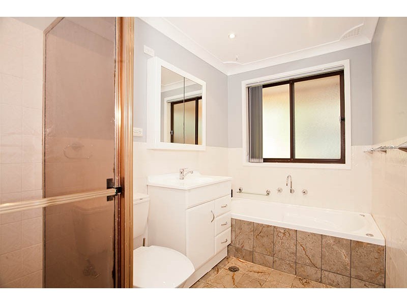 54 Brooke Street, Yarrawarrah NSW 2233