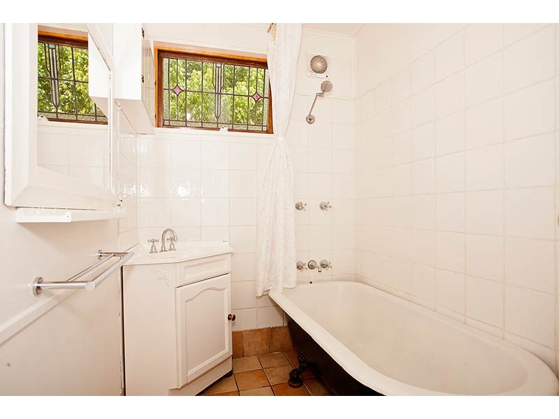 49 Warabin Street, Waterfall NSW 2233
