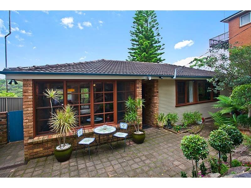 15 Sladden Road, Yarrawarrah NSW 2233