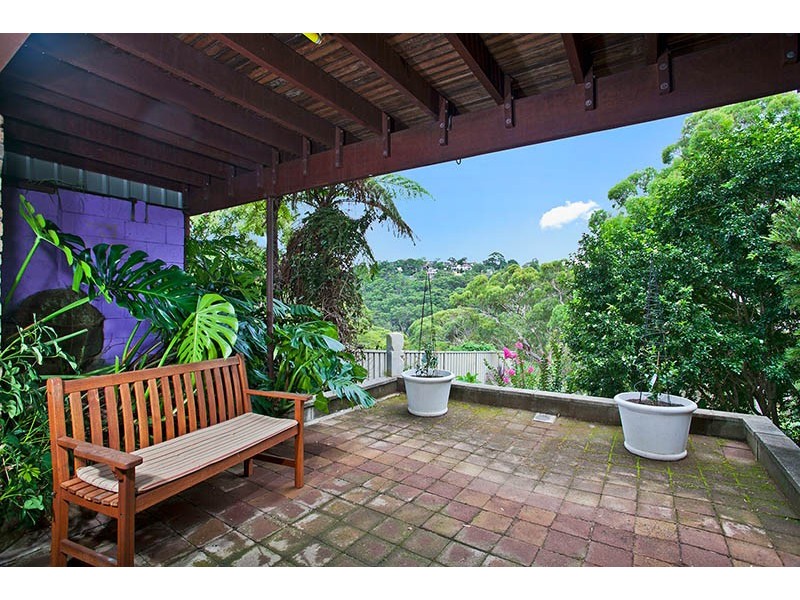 15 Sladden Road, Yarrawarrah NSW 2233