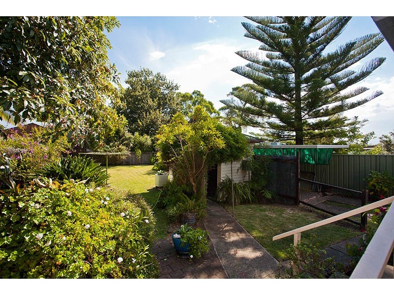 239 Woronora Road, Engadine NSW 2233