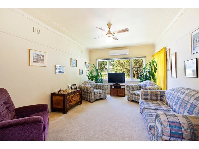 239 Woronora Road, Engadine NSW 2233