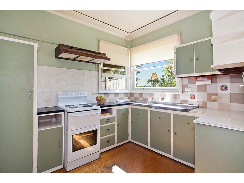 239 Woronora Road, Engadine NSW 2233