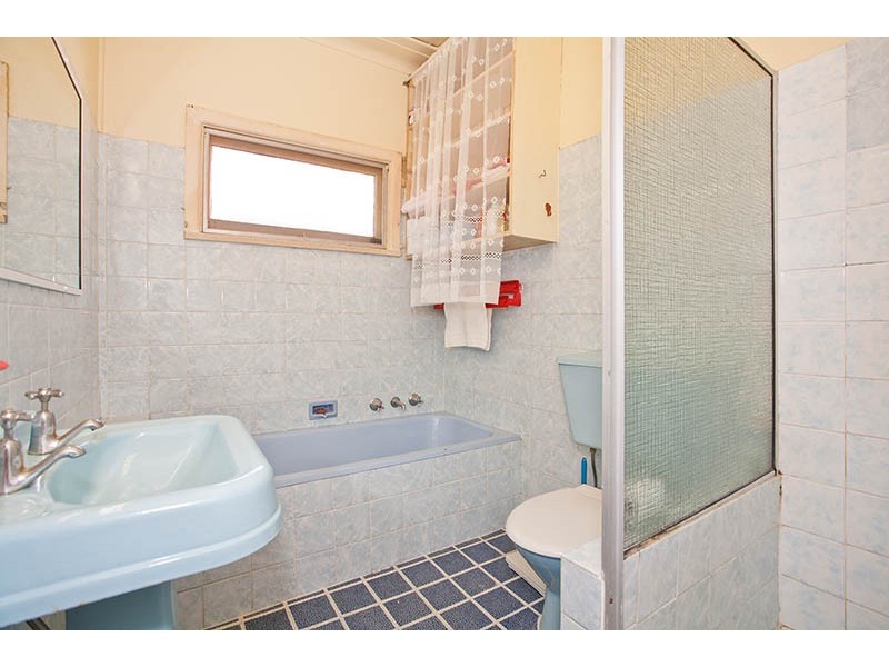 239 Woronora Road, Engadine NSW 2233