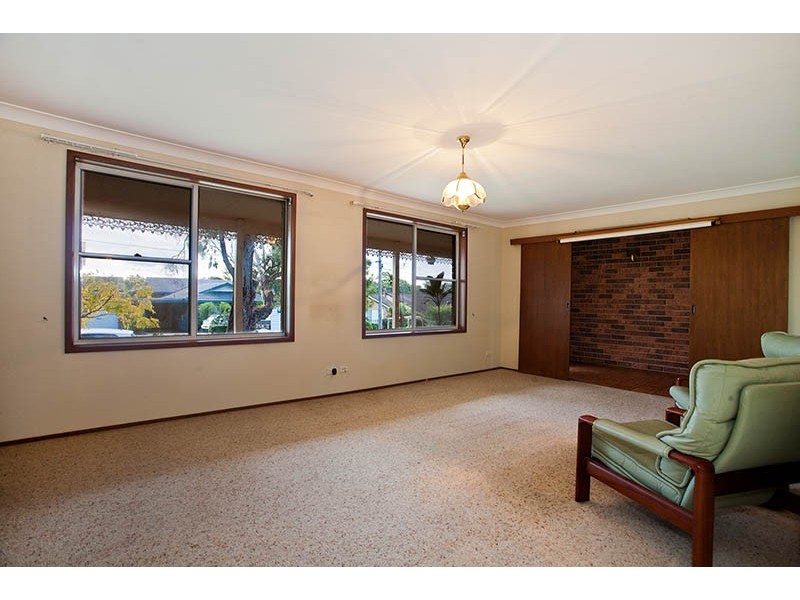 9 Valley View Crescent, Engadine NSW 2233