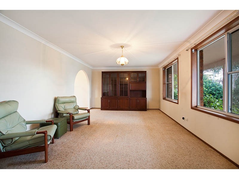 9 Valley View Crescent, Engadine NSW 2233
