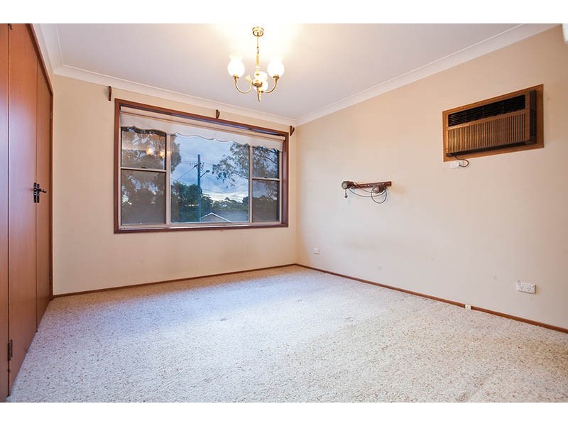 9 Valley View Crescent, Engadine NSW 2233