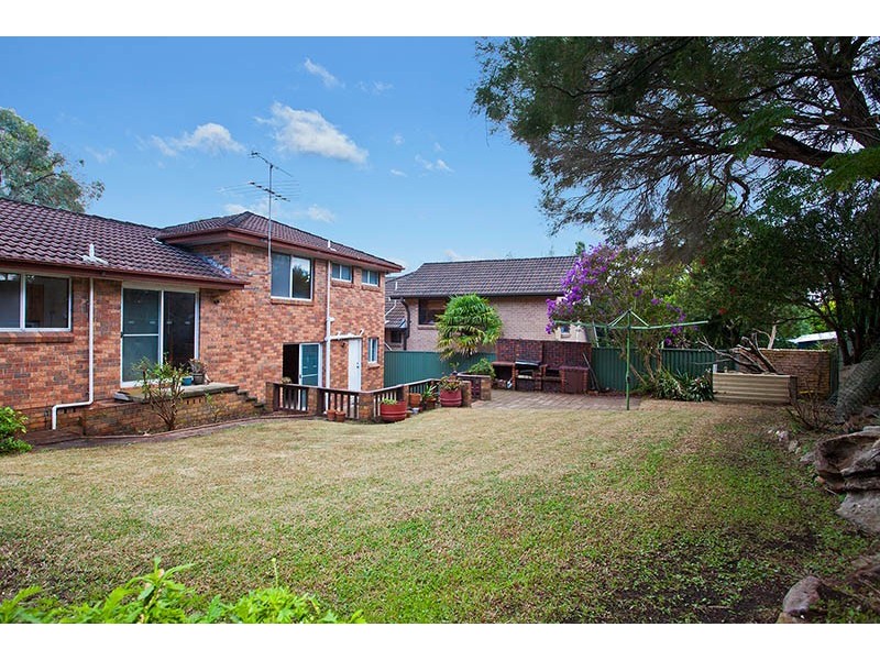 9 Valley View Crescent, Engadine NSW 2233