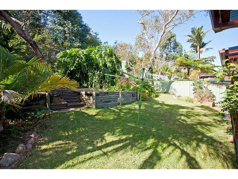 18 Dorset Road, Heathcote NSW 2233